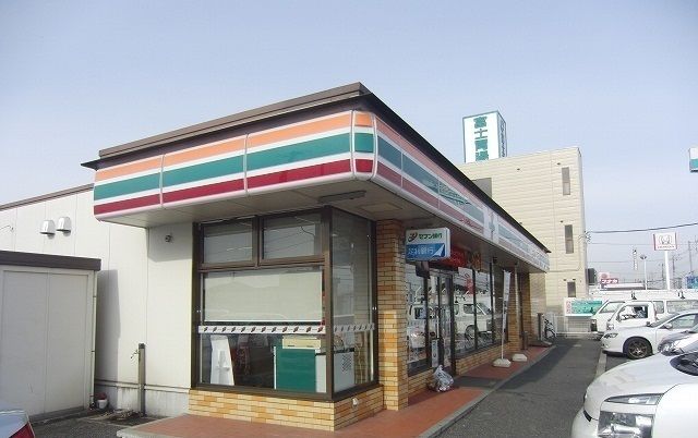 近くのセブン-イレブン 宇都宮雀宮中まで900m（徒歩12分）