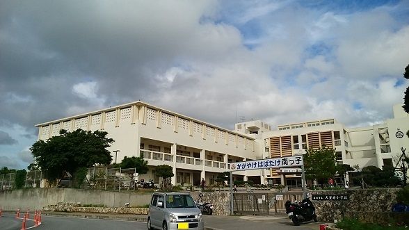 近くの大里南小学校まで850m(徒歩11分)