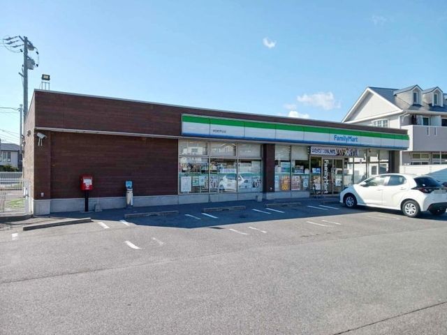 近くのファミリーマート 幸田町芦谷店まで850m(徒歩11分)