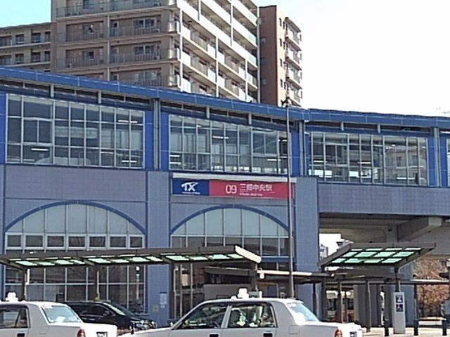 近くの駅まで450m（徒歩6分）