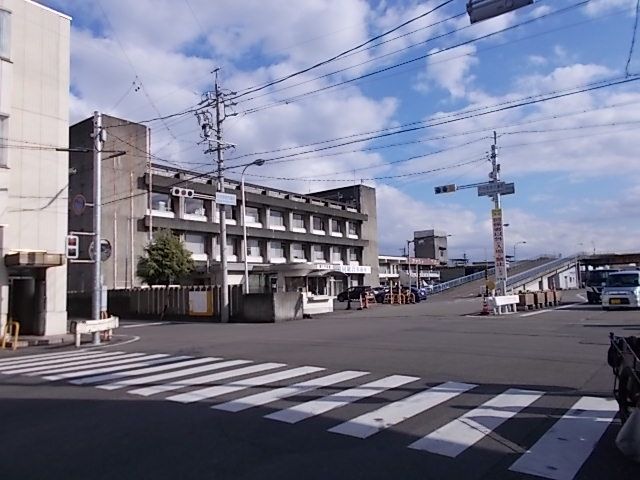 近くの岐阜中央卸売市場まで600m（徒歩8分）