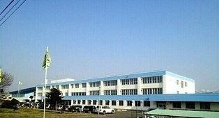 近くの深川小学校まで700m（徒歩9分）