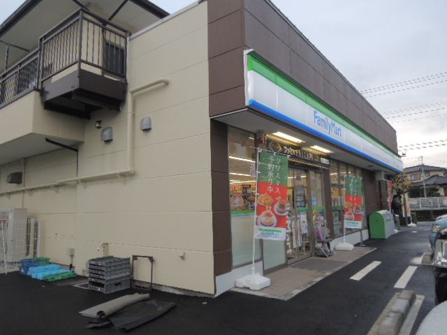 近くのコンビニまで1,400m（徒歩18分）