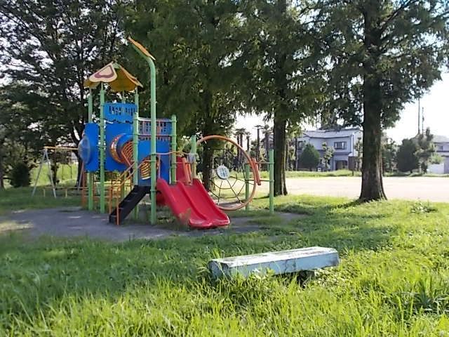 近くの天王第二公園まで450m(徒歩6分)
