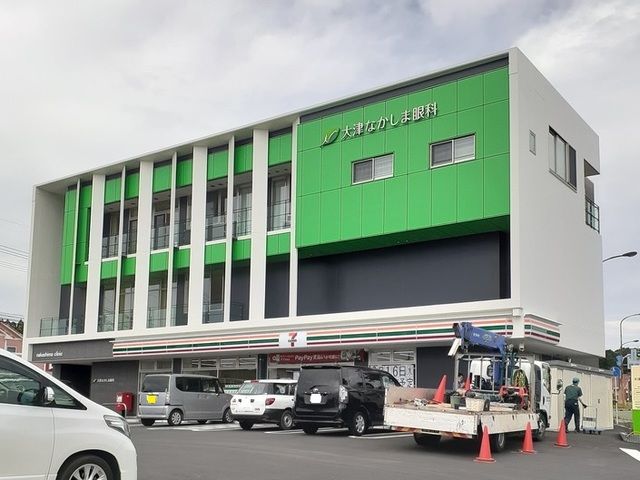 近くのセブンイレブン大津店まで700m（徒歩9分）