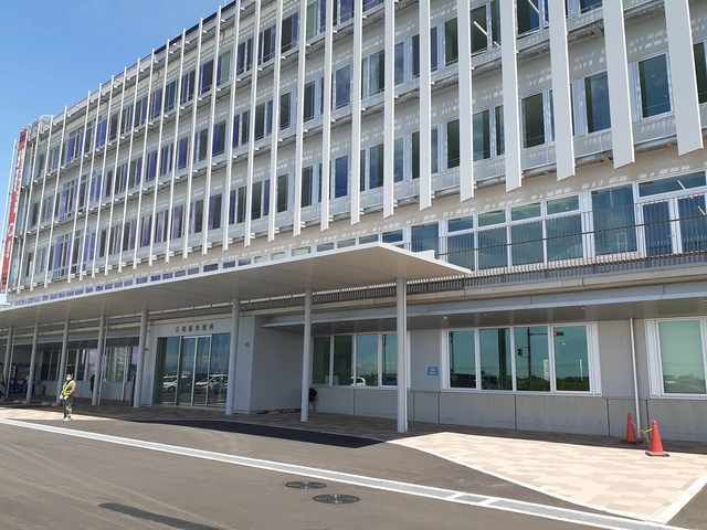 近くの柏原市役所まで856m(徒歩11分)