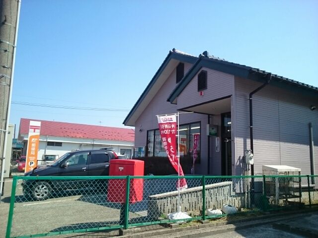 近くの神田町郵便局まで550m（徒歩7分）