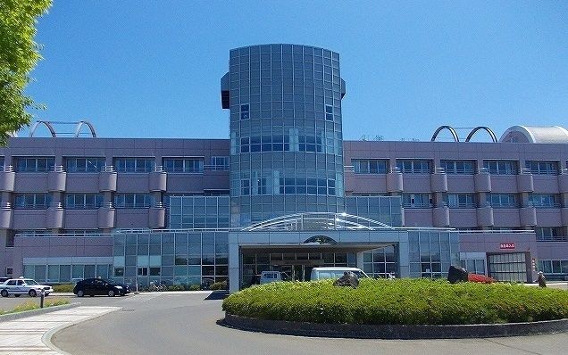 近くの秋田病院まで400m（徒歩5分）