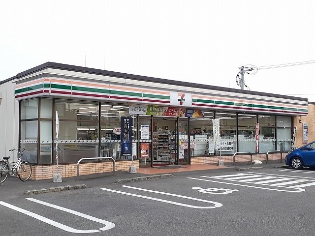近くのセブンイレブン宮崎南花ヶ島町店まで550m（徒歩7分）