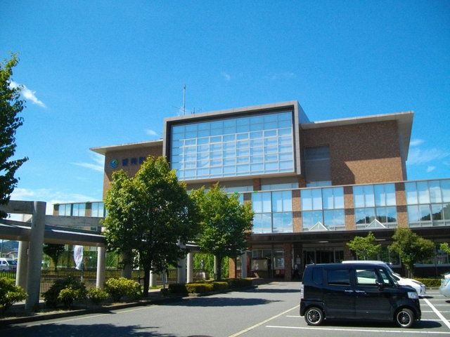 近くの香美町役場まで550m（徒歩7分）