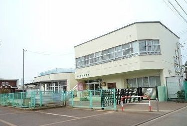 近くのひまわり保育園まで450m(徒歩6分)