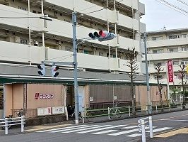 近くのミコストアまで170m(徒歩3分)