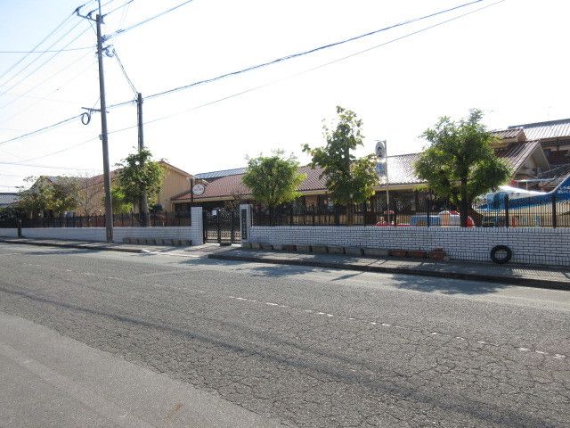 近くの幼稚園・保育園まで450m（徒歩6分）