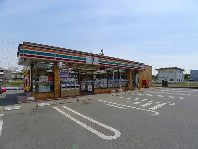 近くのセブンイレブン太田竜舞南店まで600m（徒歩8分）