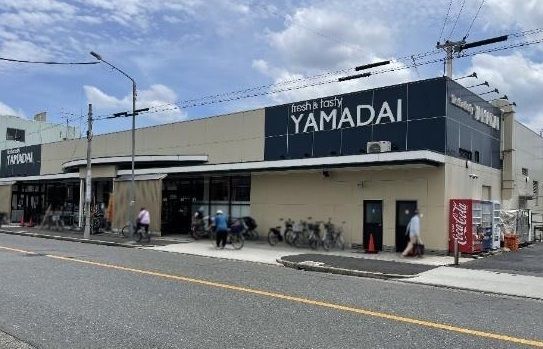 近くのヤマダイ笠寺店まで350m（徒歩5分）