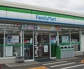 近くのファミリーマート 松江下東川津まで550m(徒歩7分)