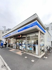 近くのローソン板橋赤塚3丁目店まで162m（徒歩3分）