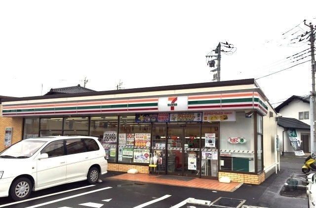 近くのセブンイレブンまで550m（徒歩7分）