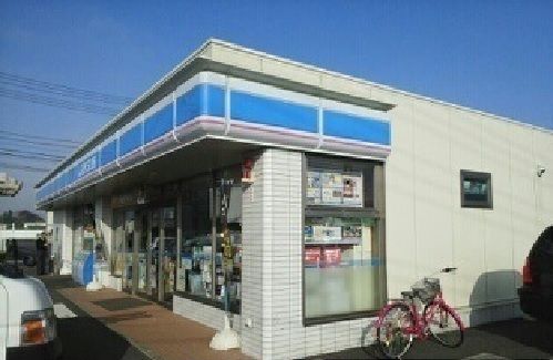 近くのコンビニまで400m（徒歩5分）