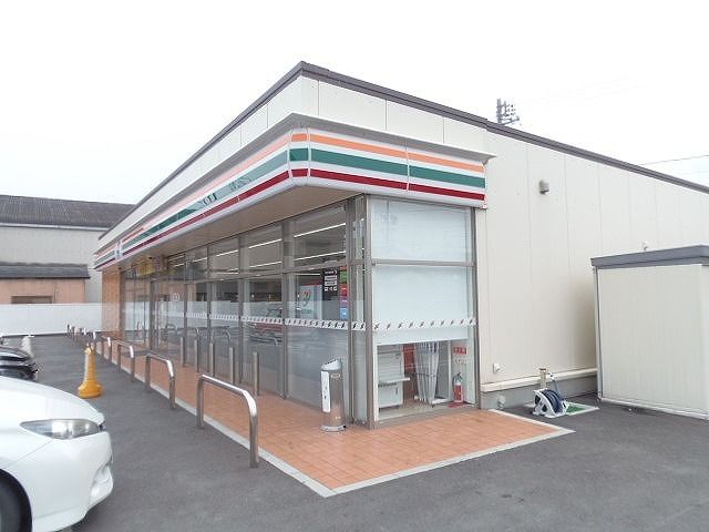近くのセブンイレブン名張瀬古口店様まで160m（徒歩2分）