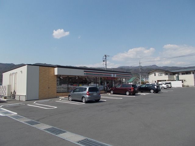 近くのセブンイレブン  茅野米沢店まで1,300m(徒歩17分)