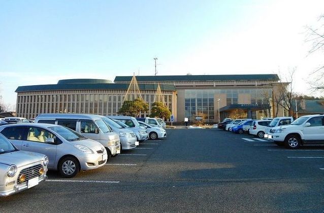 近くの富士河口湖町役場まで1,800m(徒歩23分)