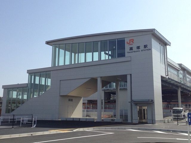 近くのＪＲ高塚駅まで750m（徒歩10分）