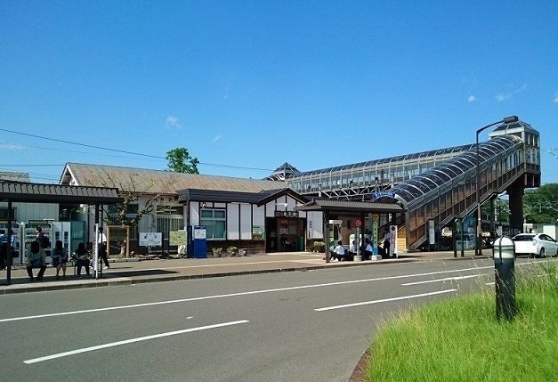 近くの駅まで1,400m（徒歩18分）