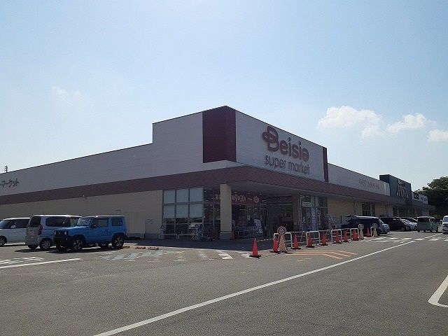 近くのスーパーまで373m（徒歩5分）