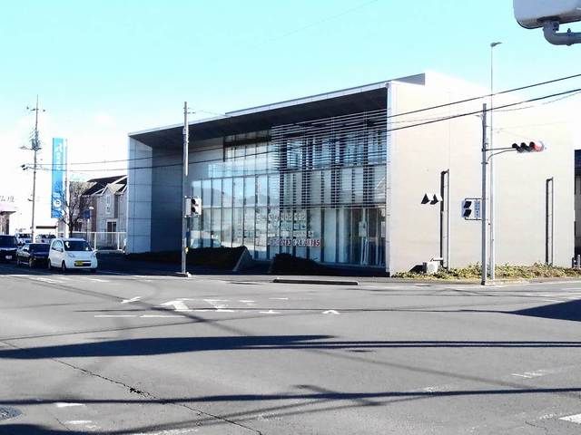 近くの中央労働金庫まで750m（徒歩10分）