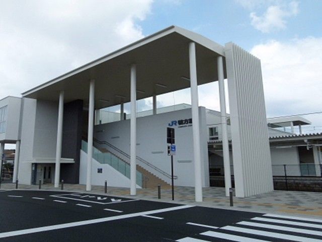 近くの鴨方駅まで1,400m(徒歩18分)