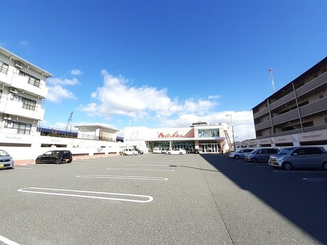 近くのマルナカ 高須店まで450m（徒歩6分）