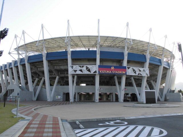 近くの絆スタジアムまで2,100m（徒歩27分）