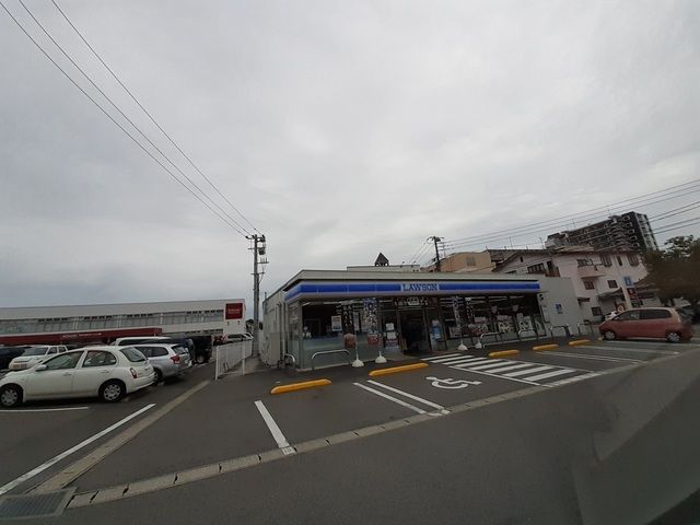 近くのローソン天草城下町店まで280m(徒歩4分)