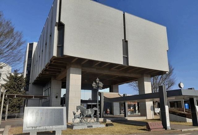 近くの富里市役所まで1,300m（徒歩17分）