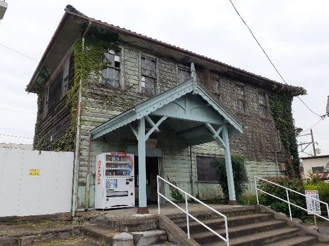 近くの近江鉄道新八日市駅まで740m（徒歩10分）