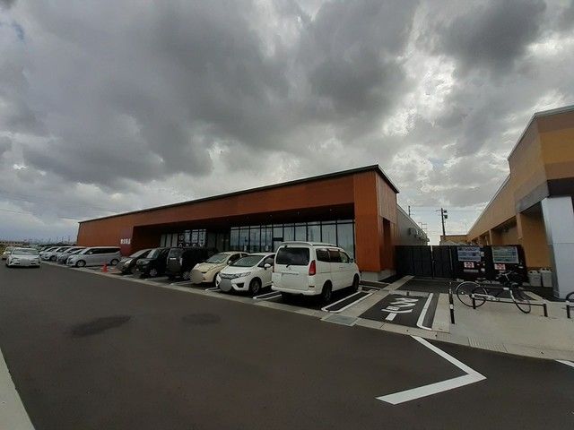 近くの無印良品 燕店まで950m(徒歩12分)