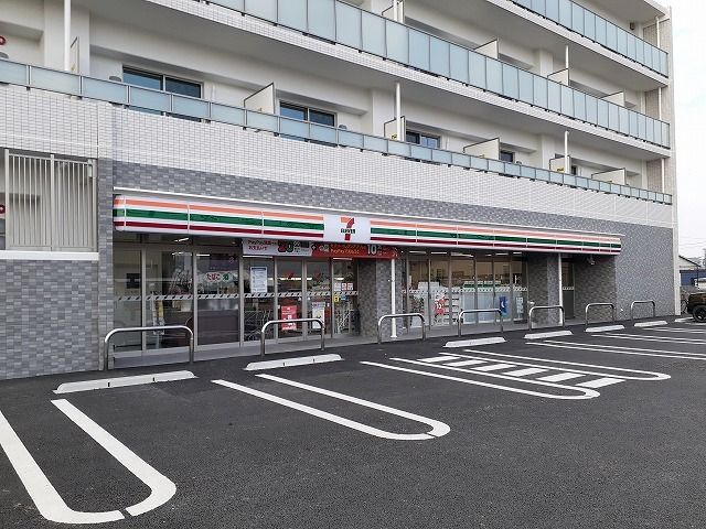 近くのセブンイレブン安永店まで450m(徒歩6分)