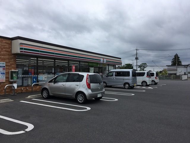 近くのセブンイレブンまで270m(徒歩4分)