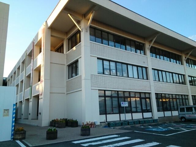近くの蒲郡市役所まで2,200m(徒歩28分)