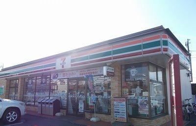 近くのセブンイレブン沼津大岡店まで200m(徒歩3分)