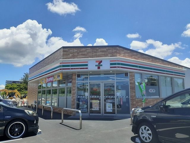 近くのセブンイレブン古謝三丁目店まで400m(徒歩5分)