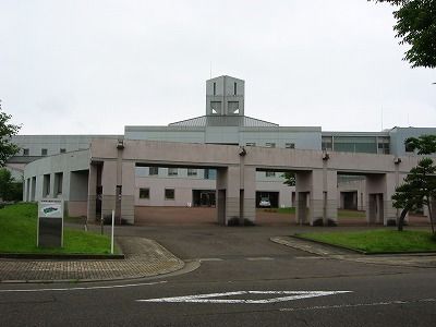 近くの新潟県立看護大学まで1,100m（徒歩14分）