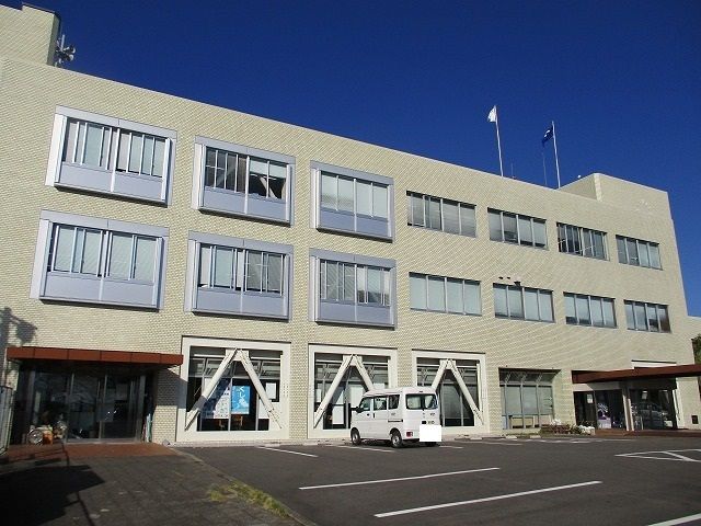 近くの串間市役所まで600m(徒歩8分)