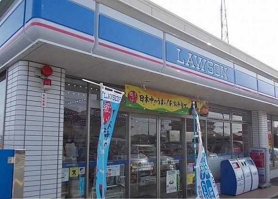 近くのローソン米子角盤町店まで300m（徒歩4分）
