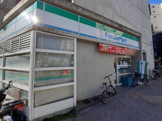 近くのファミリーマート品川大井三ツ又まで53m（徒歩1分）