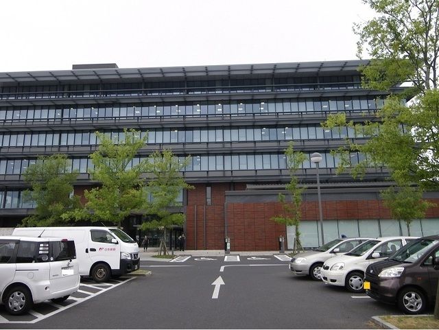 近くの出雲市役所まで1,900m(徒歩24分)