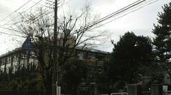 近くの山梨大学甲府キャンパスまで500m（徒歩7分）