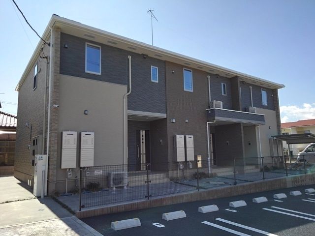 モダンリバースの外観画像