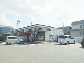 近くのコンビニまで1,480m（徒歩19分）